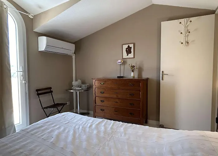 3 Pieces 5 Couchages Sur Bn090-f18 * Banyuls-sur-Mer